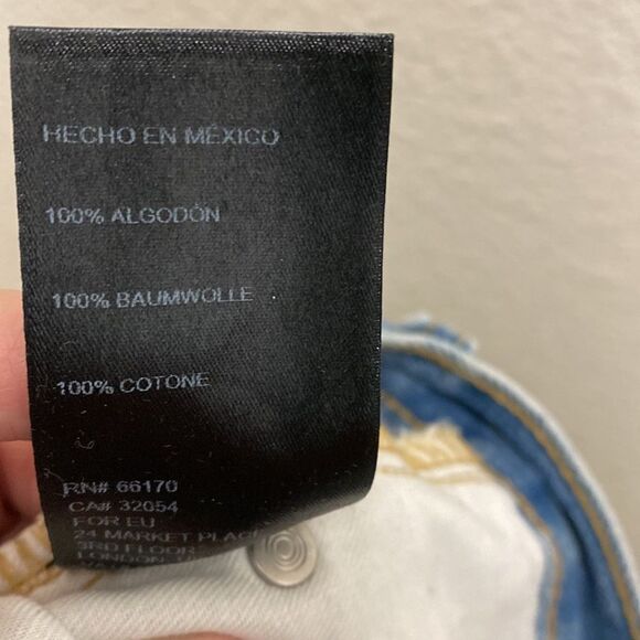 BDG Distressed Girlfriend High Rise Shorts Size 27 - Picture 3 of 6